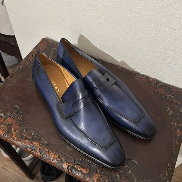 Mezlan Calfskin Penny Loafer in Navy